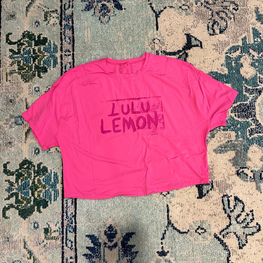 Lululemon x Ed Curtis Crop T shirt